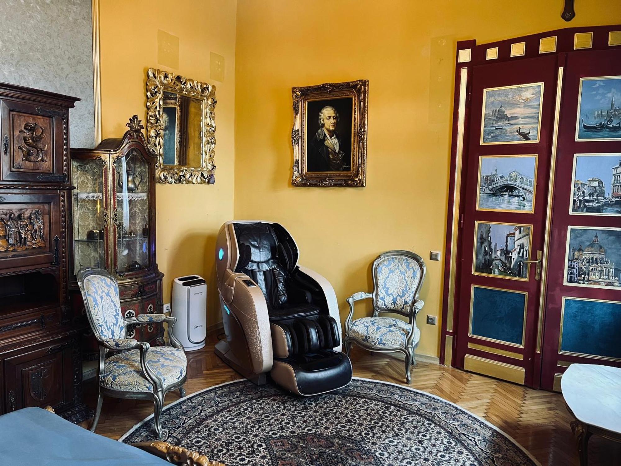 Classic Love Story In Old Cluj I Eksteriør billede